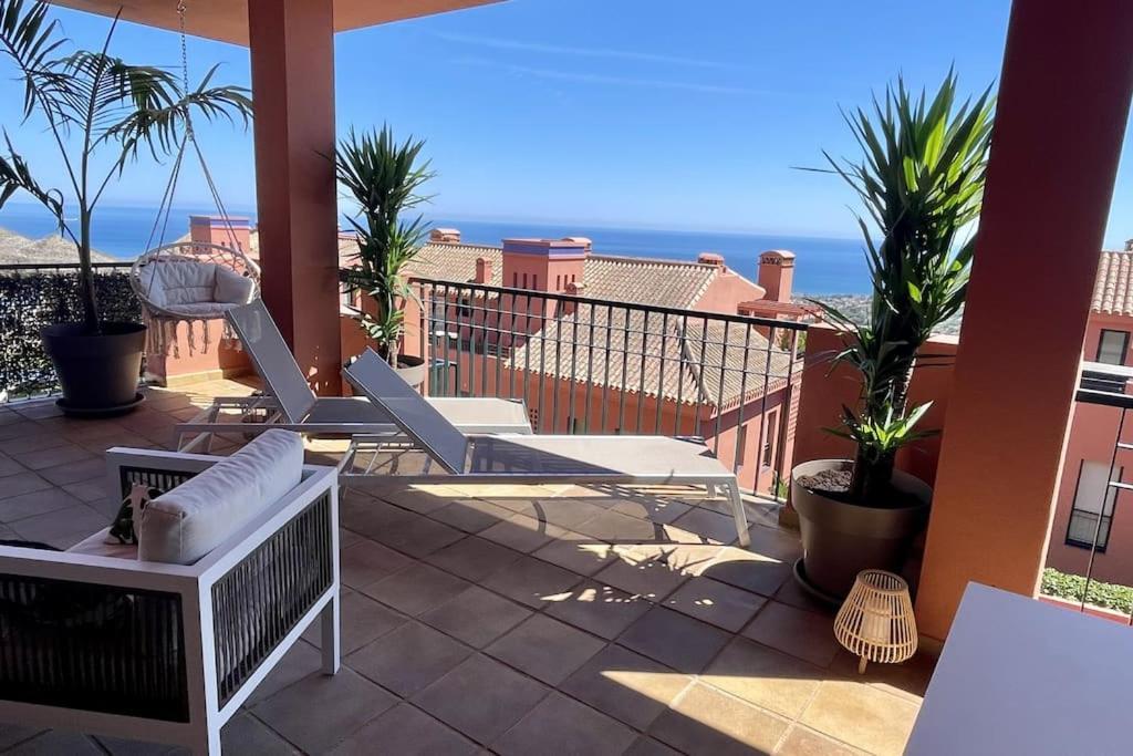 Appartement New Luxurious + 2 Bedrooms + Sea View + Pool Sitio de Calahonda